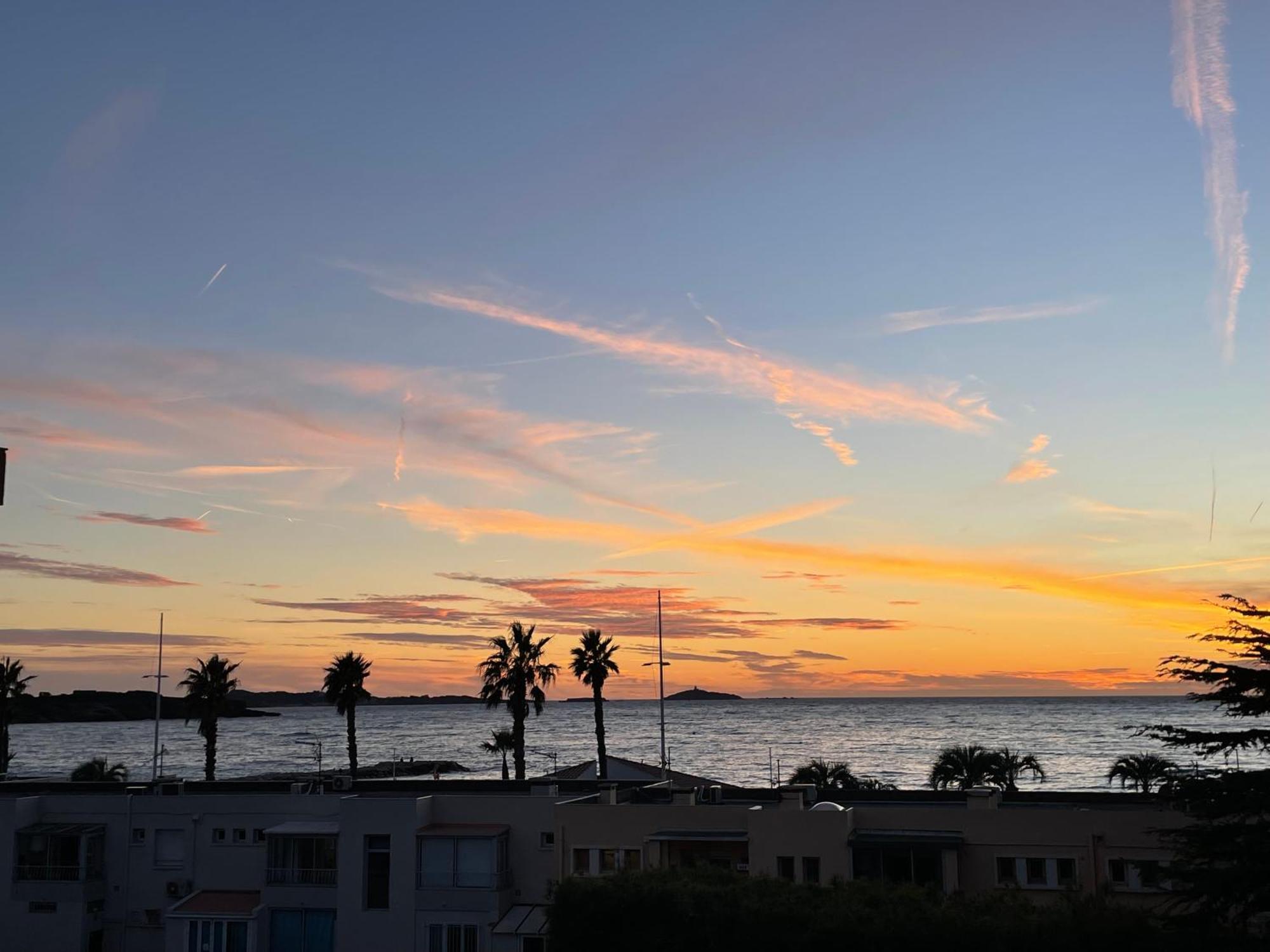 Tres Bel Appartement Vue Mer Six-Fours-les-Plages Exterior foto